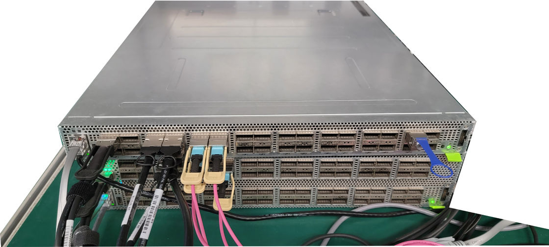 Commutatore programmabile P4 48VDC MBF-P4032X di Ethernet di QSFP28 9,5 Bpps